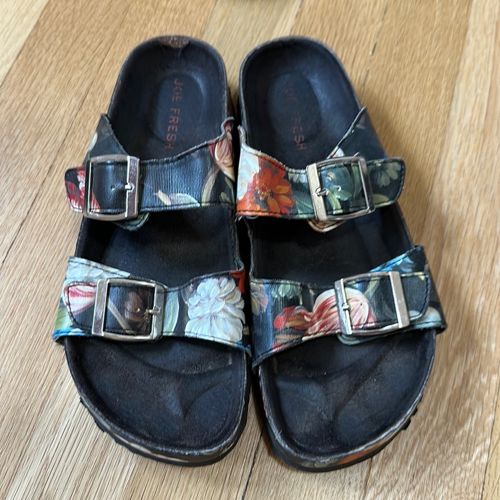 Joe Fresh women’s sandals - size 6